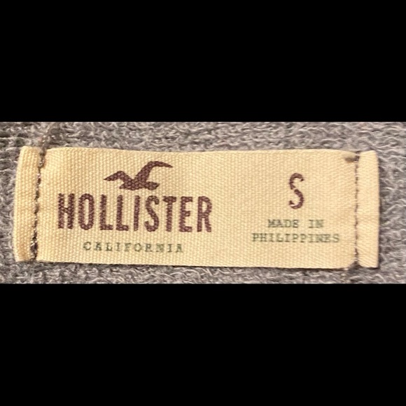 ✨Hollister Sweater✨ - Picture 2 of 3